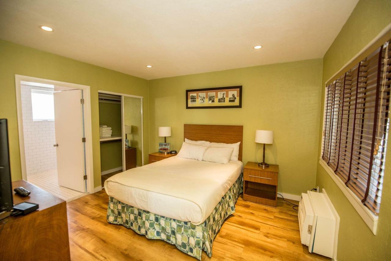 Blue Palms Resort ワイルドウッド エクステリア 写真